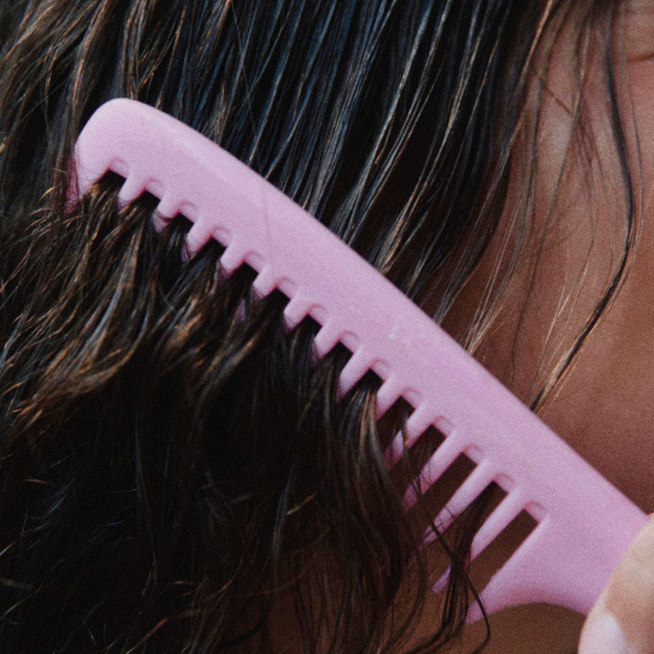 7 Signs Hard Water Is Damaging Your Hair